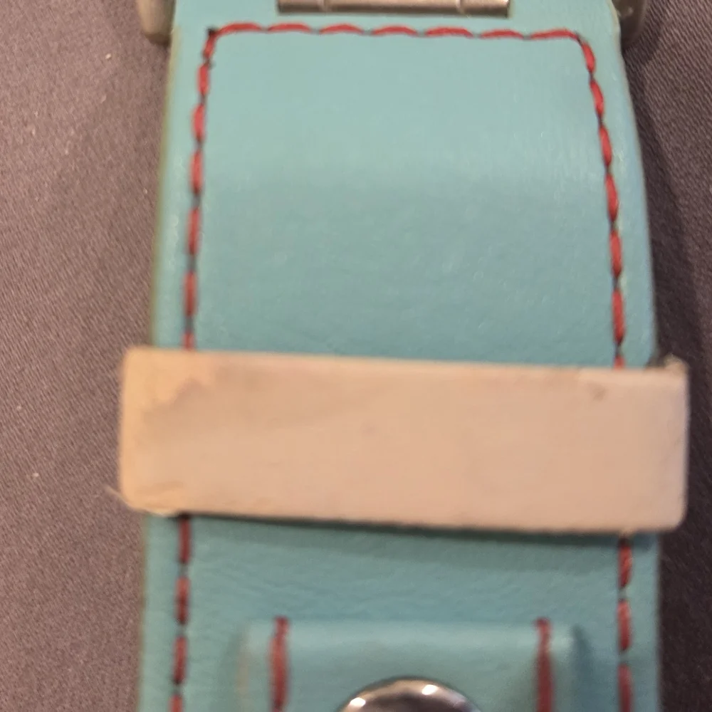 JULIUS & FRIENDS NON-FUNCTIONING WATCH - MAN MADE MATERIAL - Picture 4 of 8